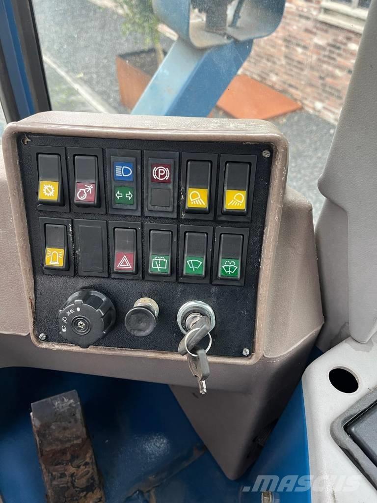 Fiat-Hitachi FR100  휠로우더