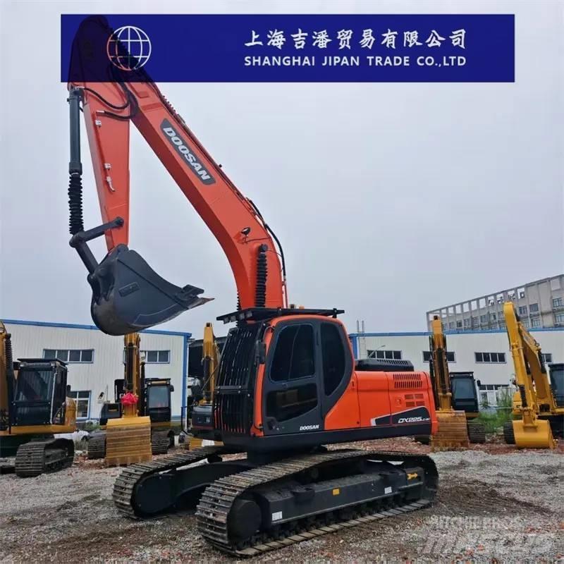 Doosan DX 225 대형 굴삭기 29톤 이상