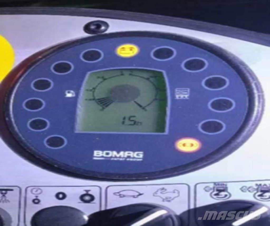 Bomag BW 161 AD-4 트윈 드럼 롤러