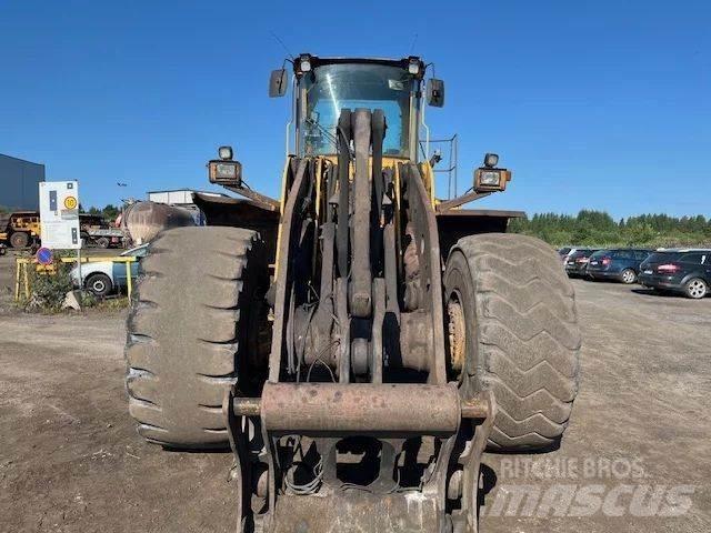 Volvo L220D  휠로우더
