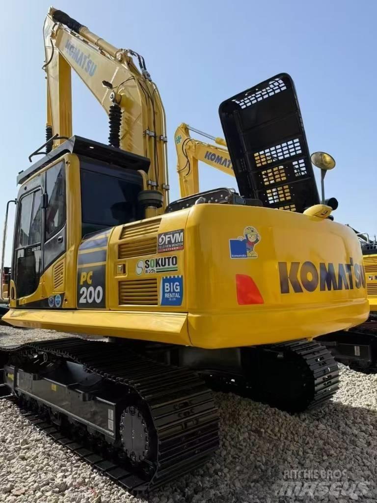 Komatsu 200-8 대형 굴삭기 29톤 이상