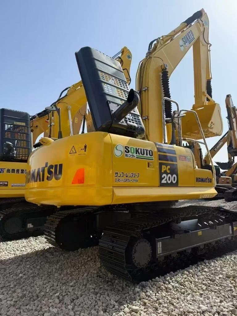 Komatsu 200-8 대형 굴삭기 29톤 이상