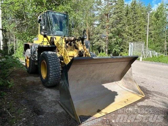 Komatsu WA 180-3  휠로우더