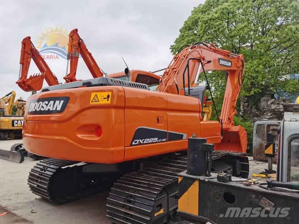 Doosan DX 225 LC 대형 굴삭기 29톤 이상