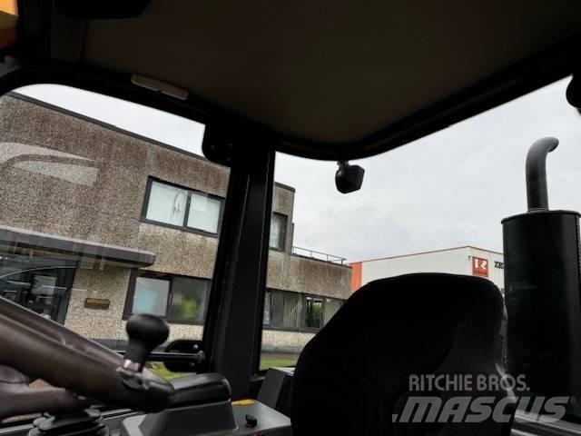 Volvo L 25 F  휠로우더