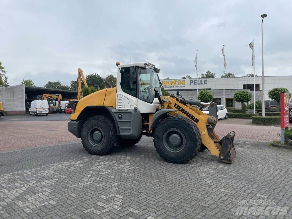 Liebherr L538  휠로우더