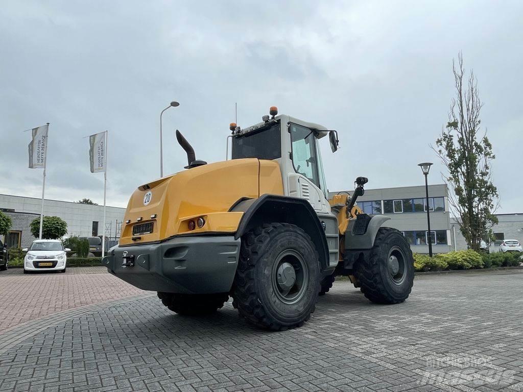 Liebherr L538  휠로우더