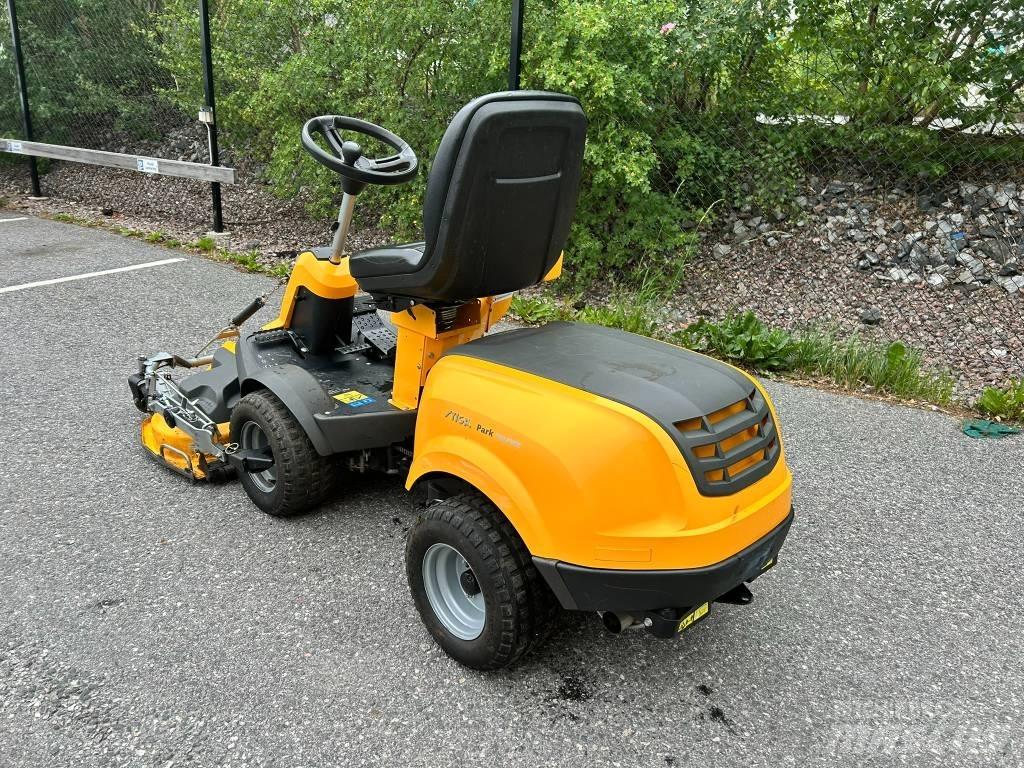 Stiga Park 740 PWX 탑승형 잔디깎기