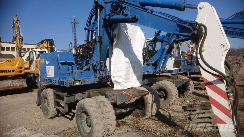 Liebherr A900-C  휠 굴삭기