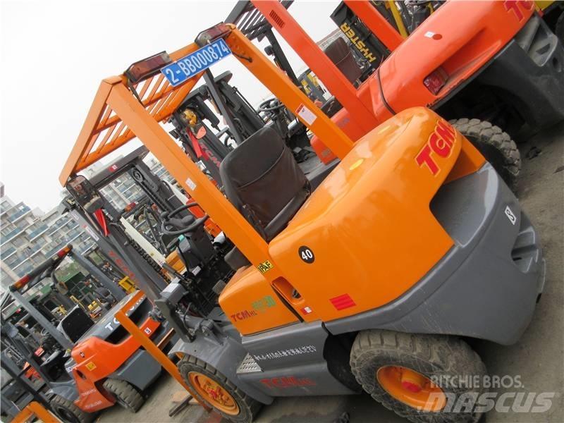 TCM FD 30 디젤 지게차