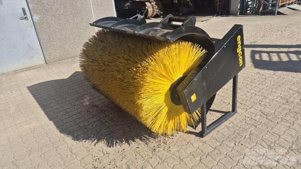 Engcon sweeper 도로 청소차