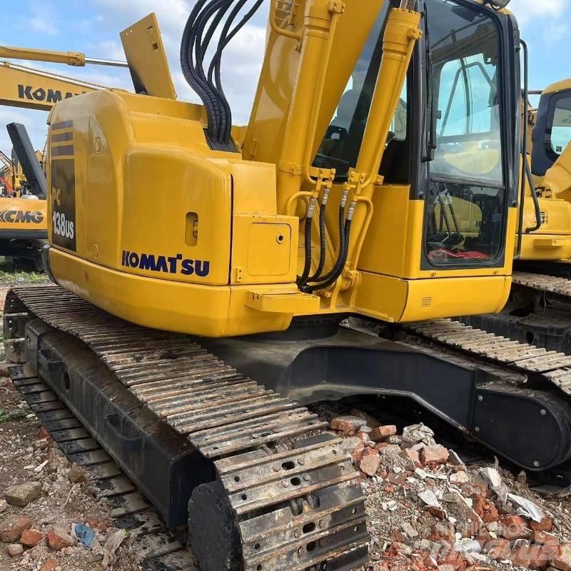 Komatsu PC 138 대형 굴삭기 29톤 이상