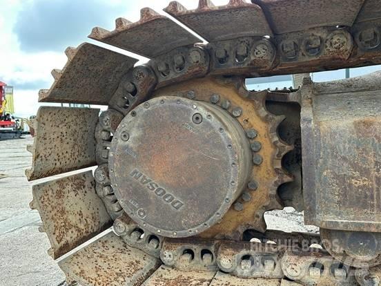 Doosan DX 300 LC-3 대형 굴삭기 29톤 이상