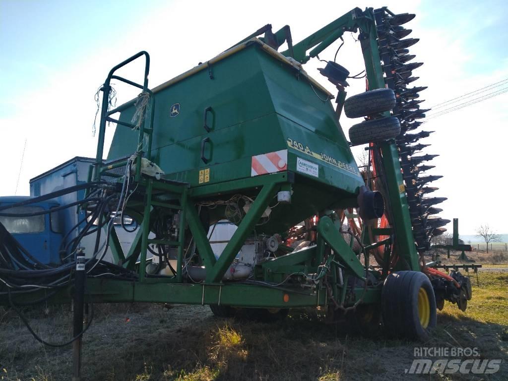 John Deere 740 A 9m 드릴