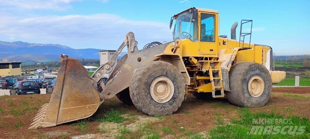 Volvo L 220 E  휠로우더