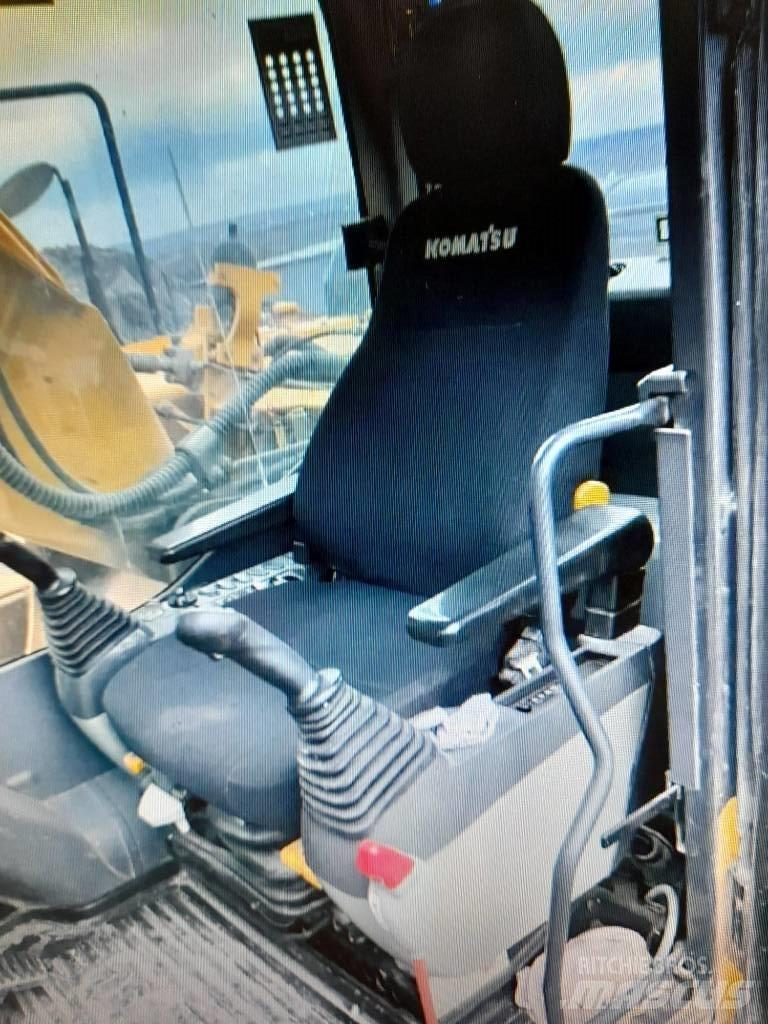 Komatsu HB 215 LC-1 대형 굴삭기 29톤 이상