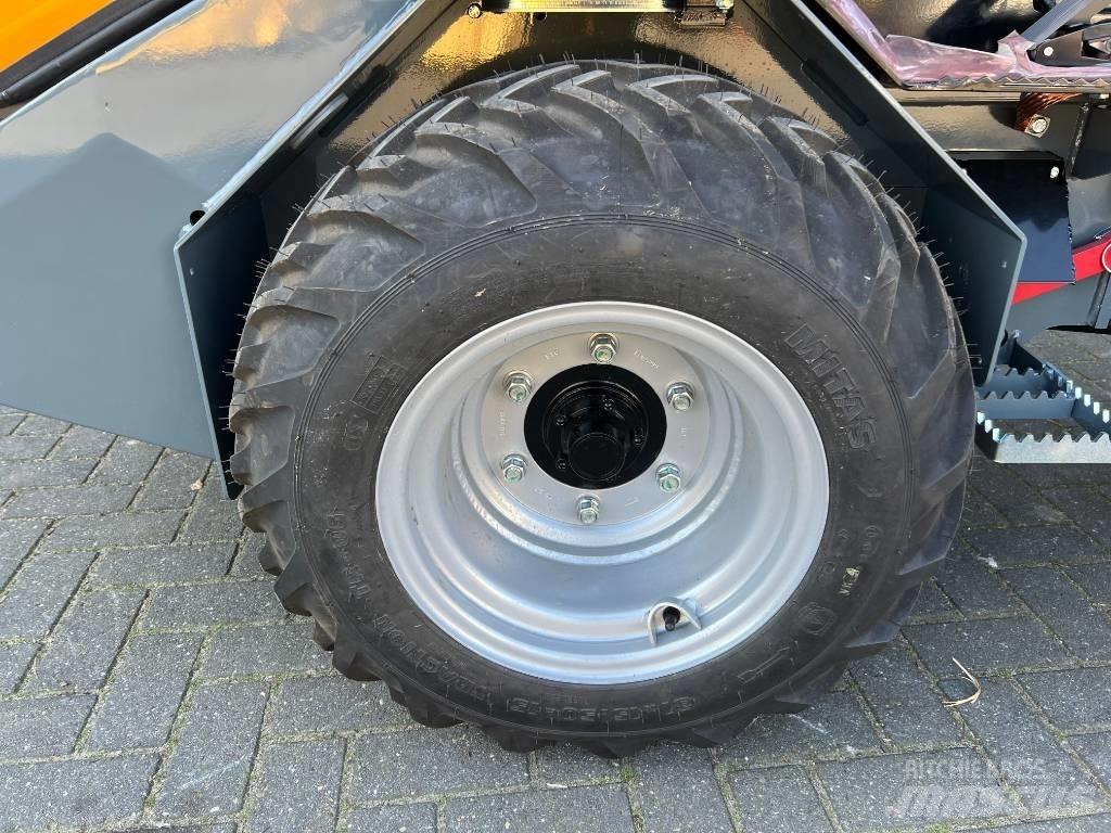 GiANT G2200E X-tra 다목적 로더