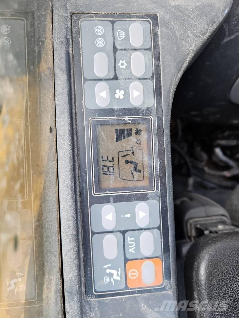 CAT 323 대형 굴삭기 29톤 이상