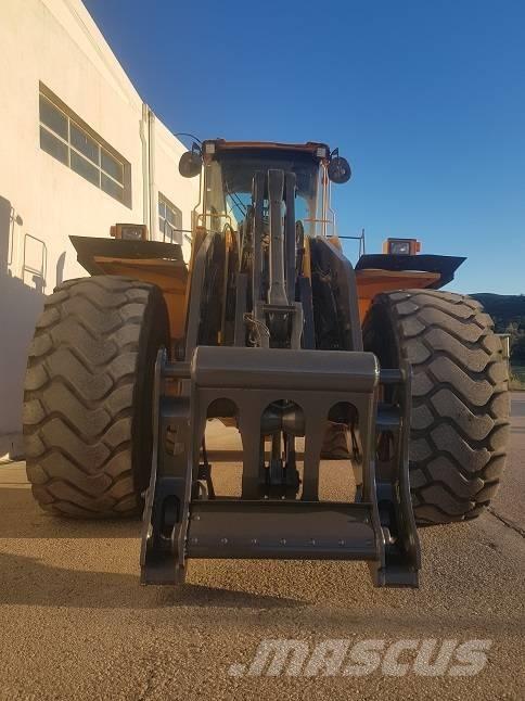 Volvo L220E  휠로우더