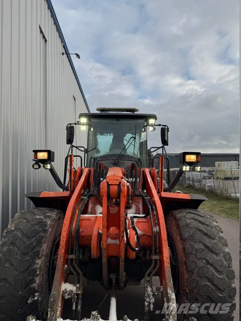 Hitachi ZW 250  휠로우더