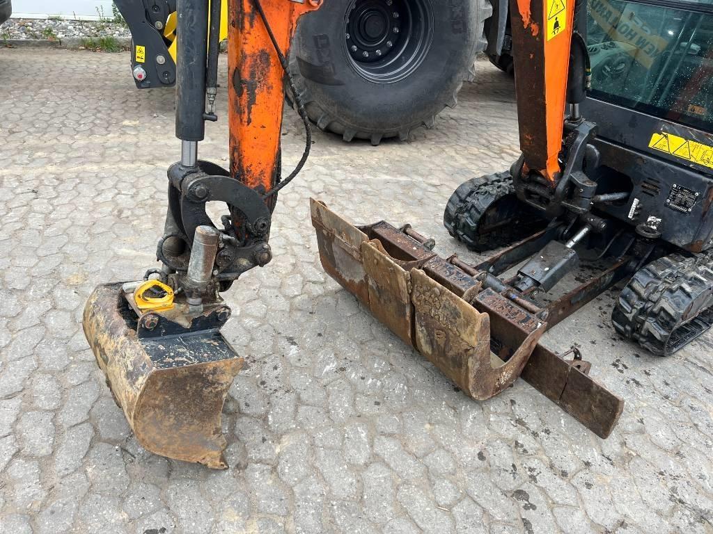 Doosan DX 19 소형 굴삭기 7톤 미만