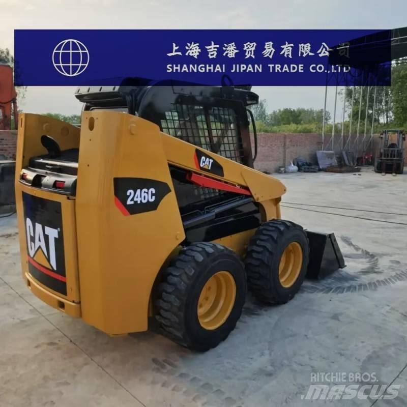 CAT 246 C  스키드로더