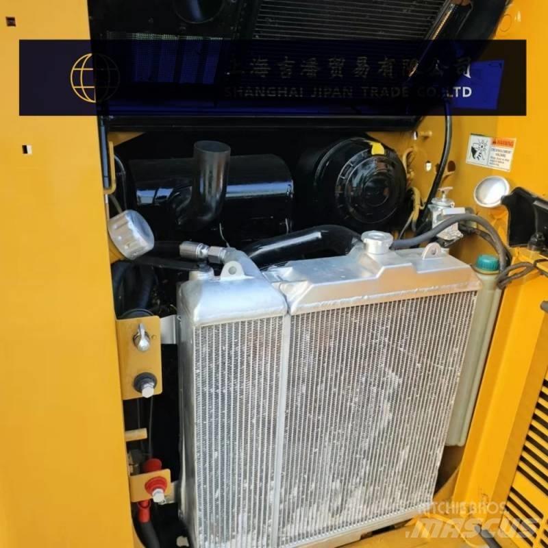 CAT 246 C  스키드로더