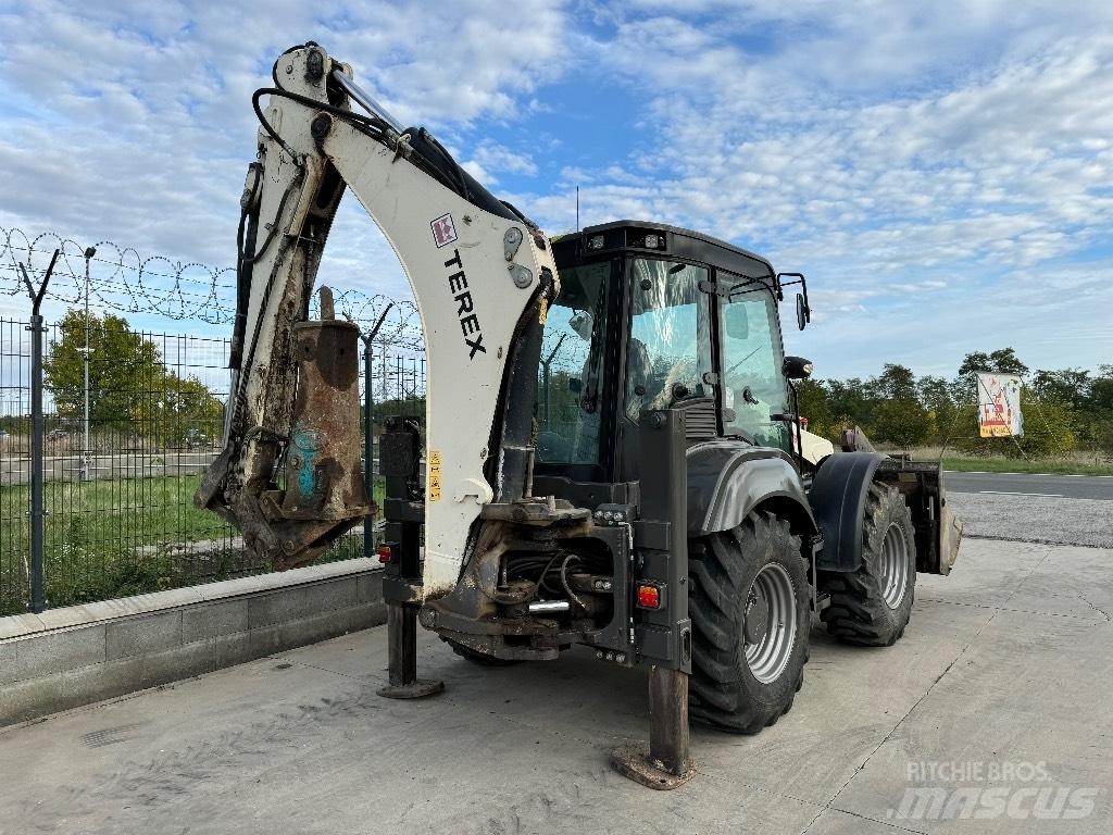 Terex TLB 990 백호로더