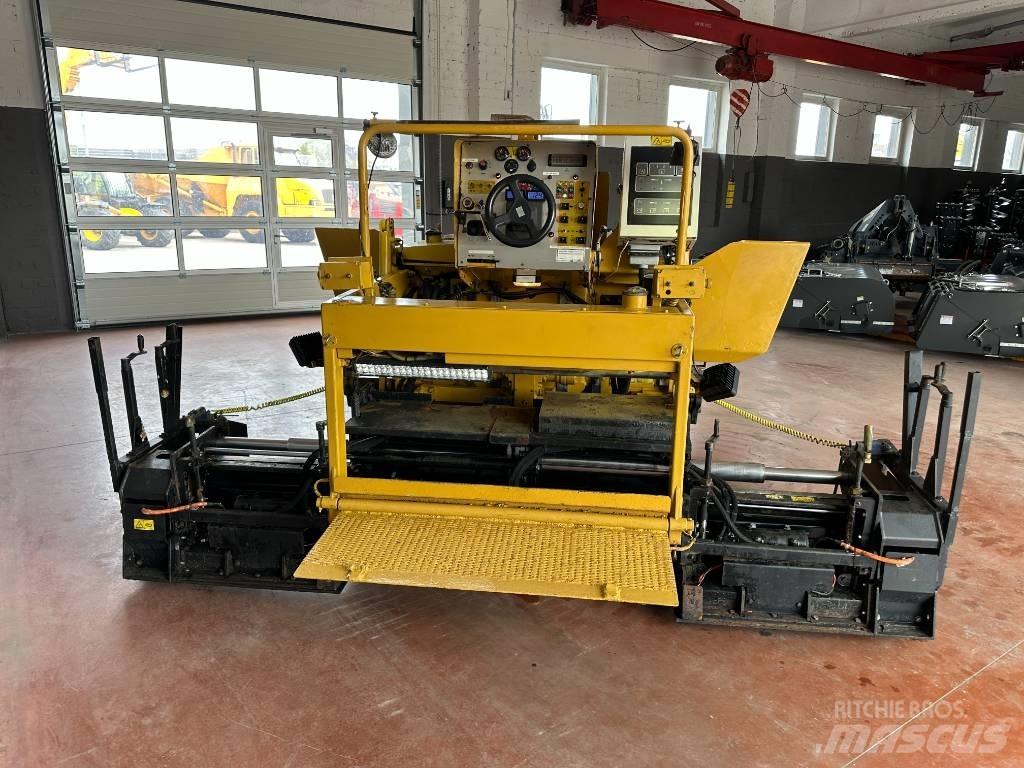 CAT AP 255 E 아스팔트 포장장비