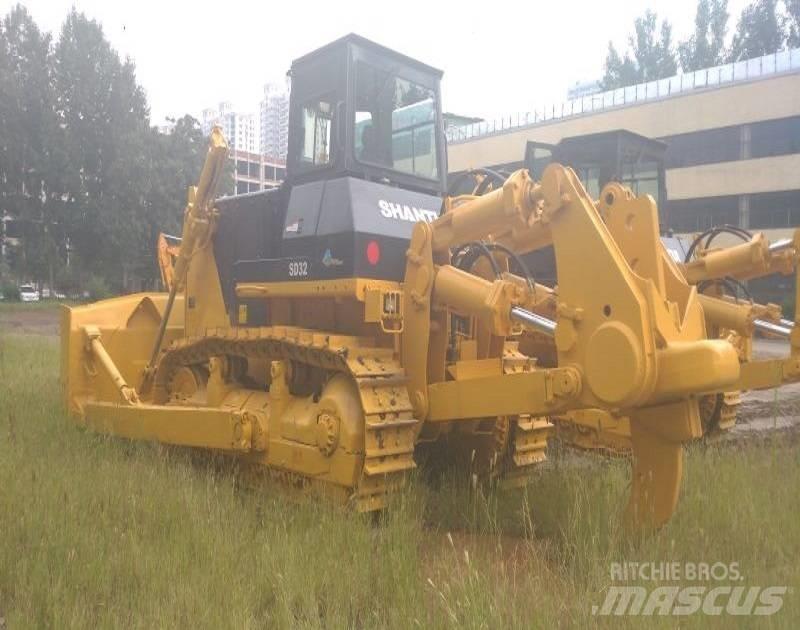 Shantui SD 32 크롤러 도저