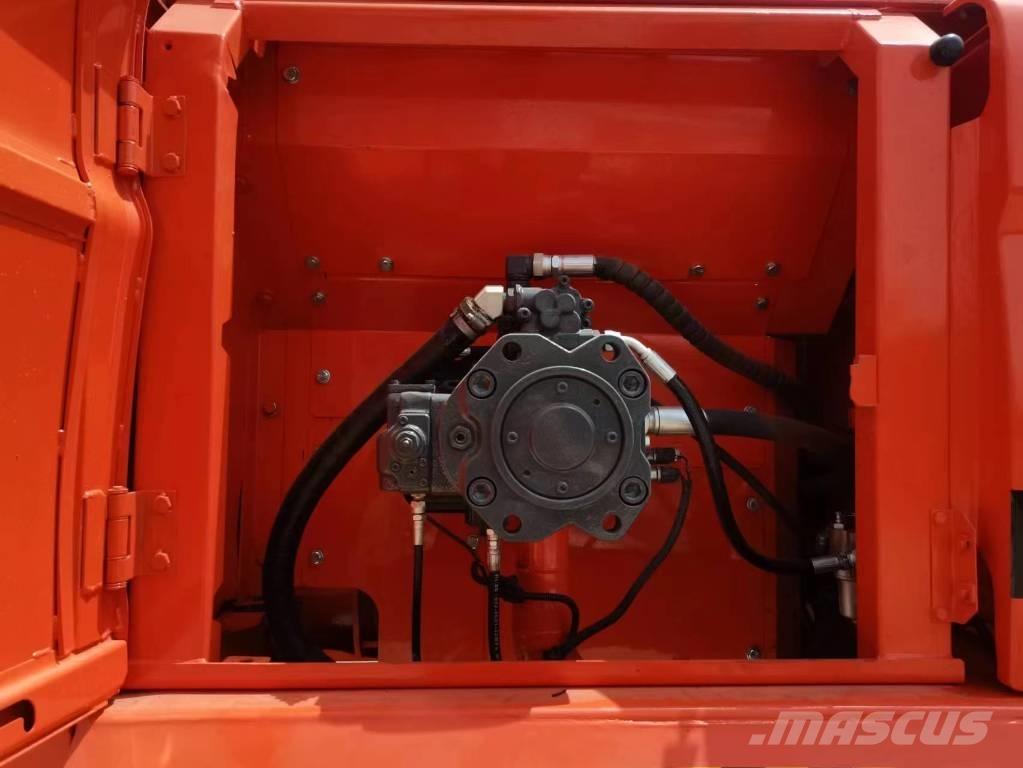 Doosan DX 300 대형 굴삭기 29톤 이상