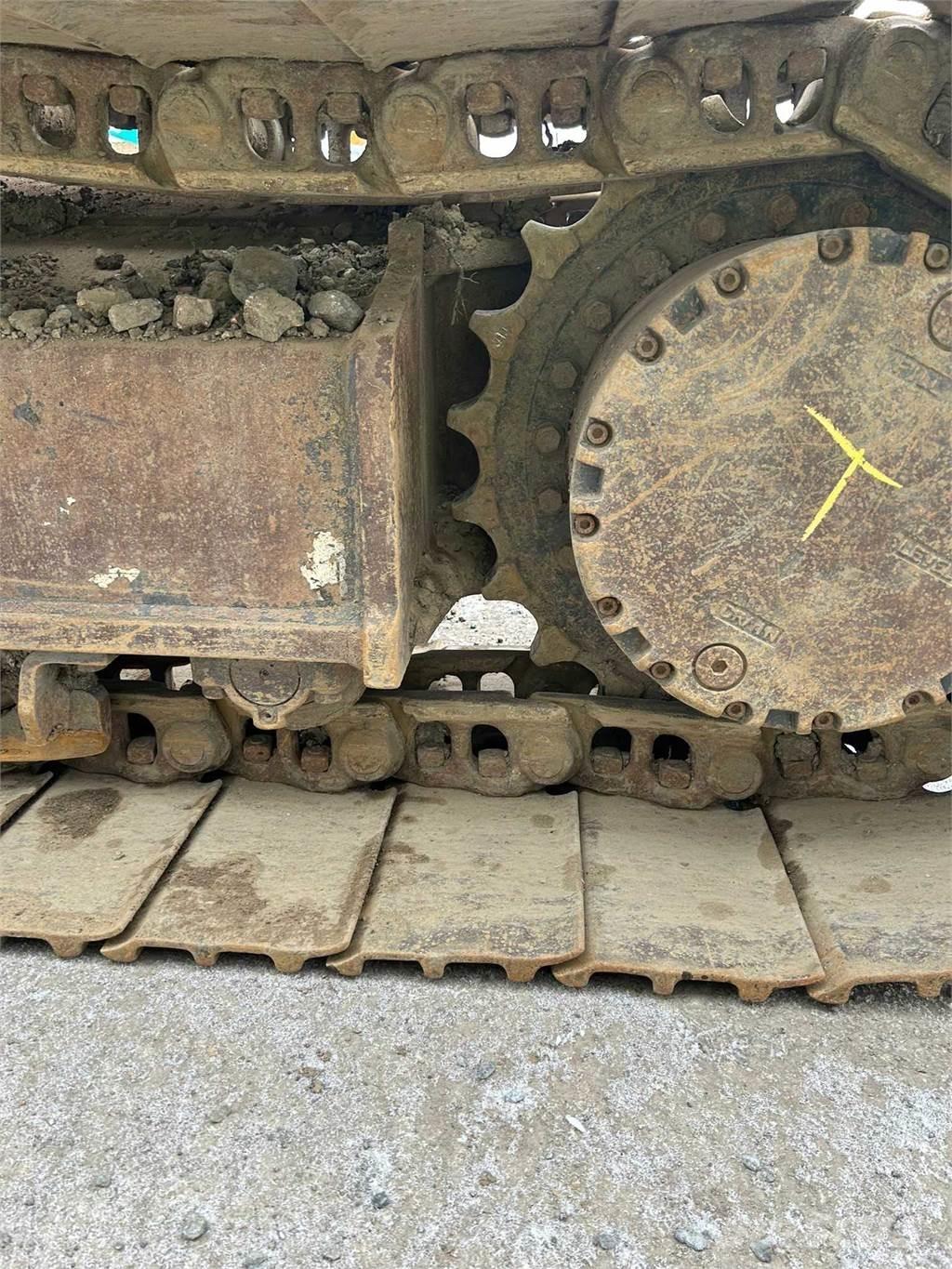 CASE CX210D 대형 굴삭기 29톤 이상