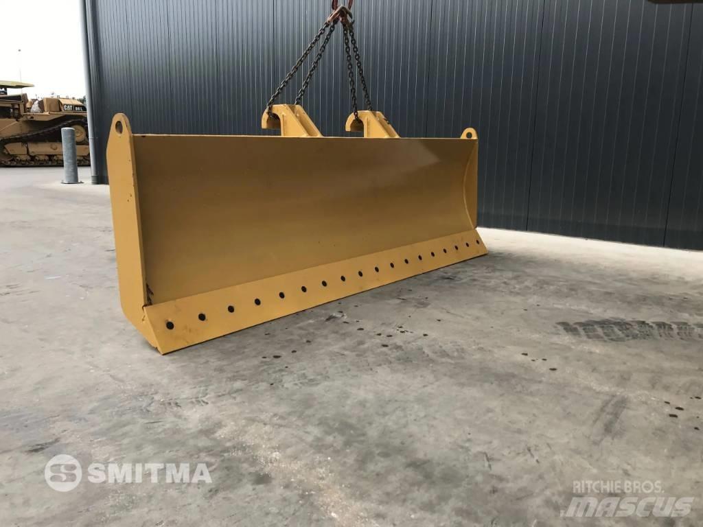 Komatsu QR 삽날