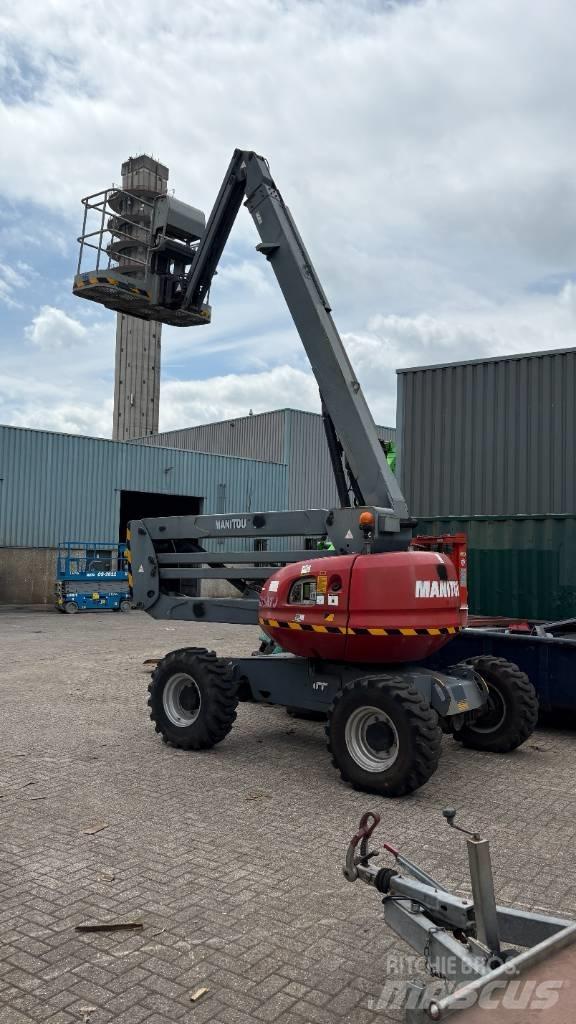 Manitou 180 ATJ 관절형 전동이동 리프트