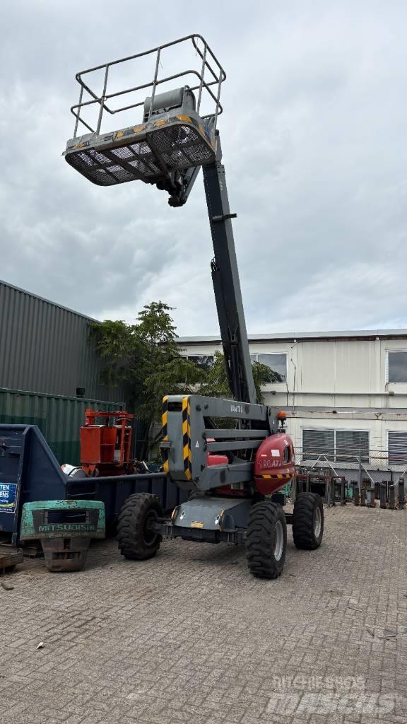 Manitou 180 ATJ 관절형 전동이동 리프트