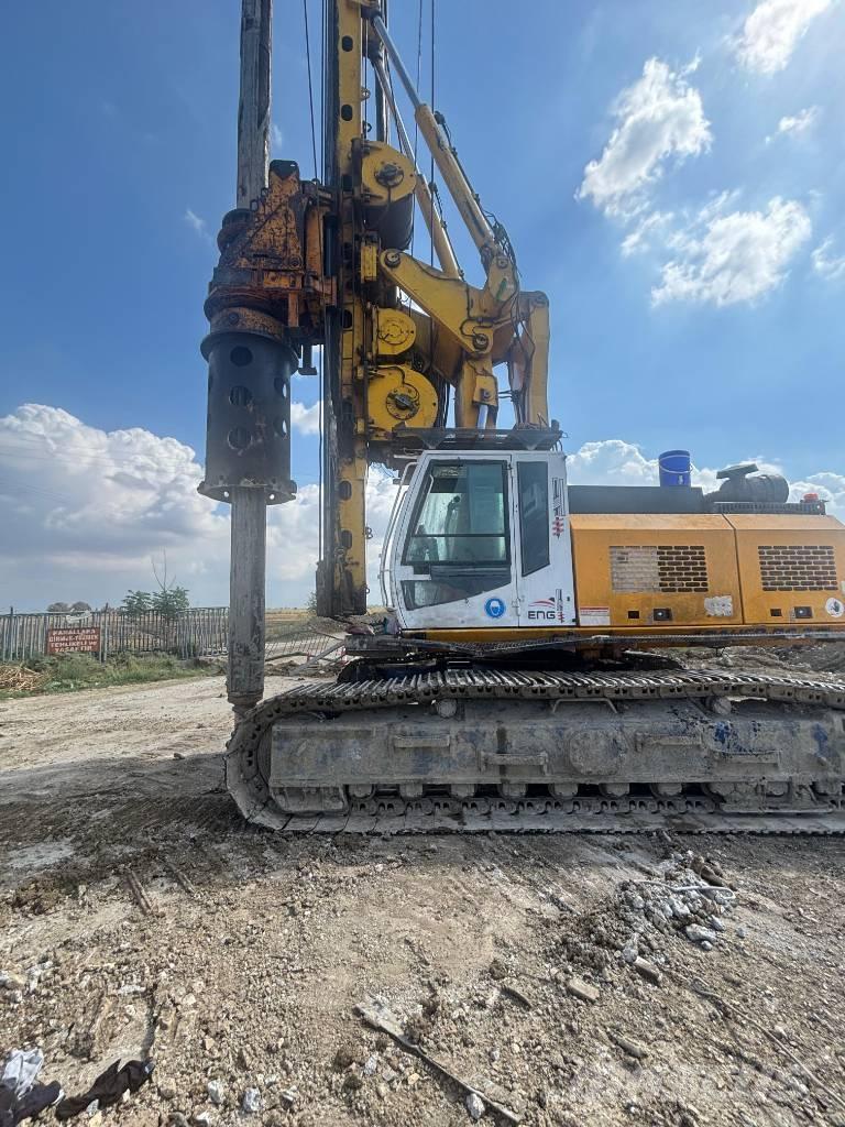 Bauer BG 24 H 중형 드릴 장비