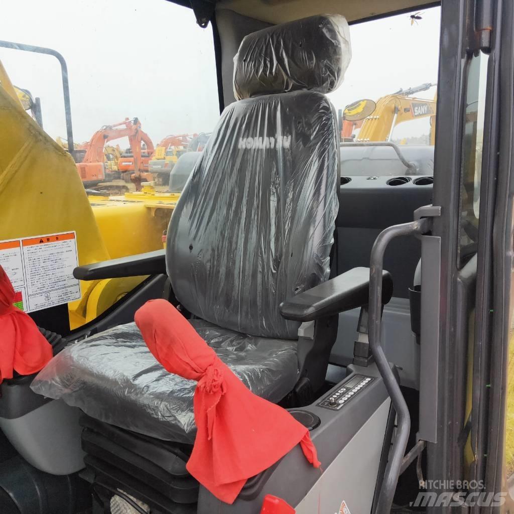 Komatsu PC200-8 대형 굴삭기 29톤 이상