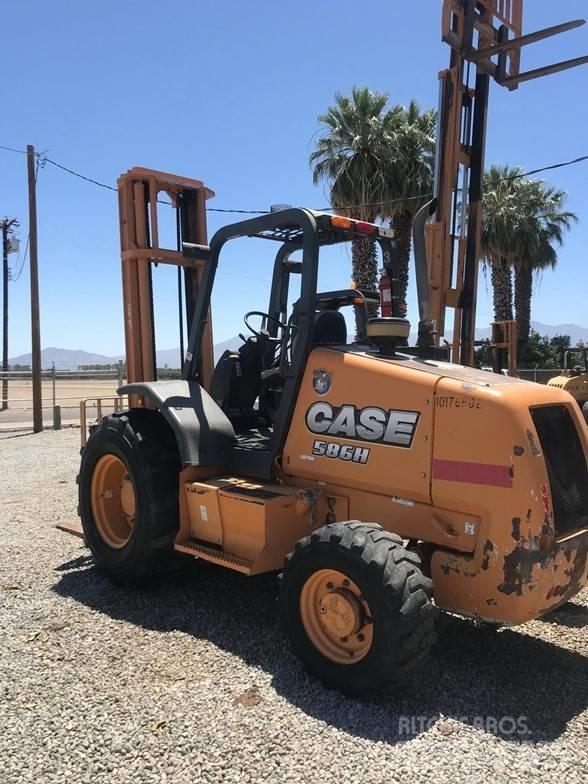 CASE 586H 험지용 트럭