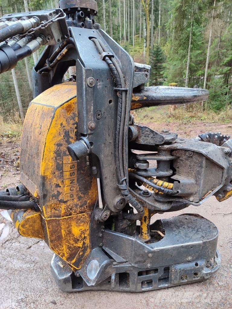 Ponsse Ergo 8W 원목 하베스터