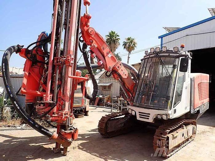 Sandvik DP1100I 도로 굴착기