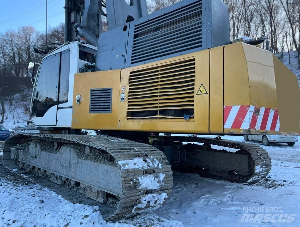 Liebherr LRB 155 말뚝설치기