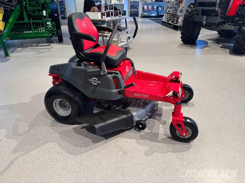 Cramer 82ZT107 탑승형 잔디깎기