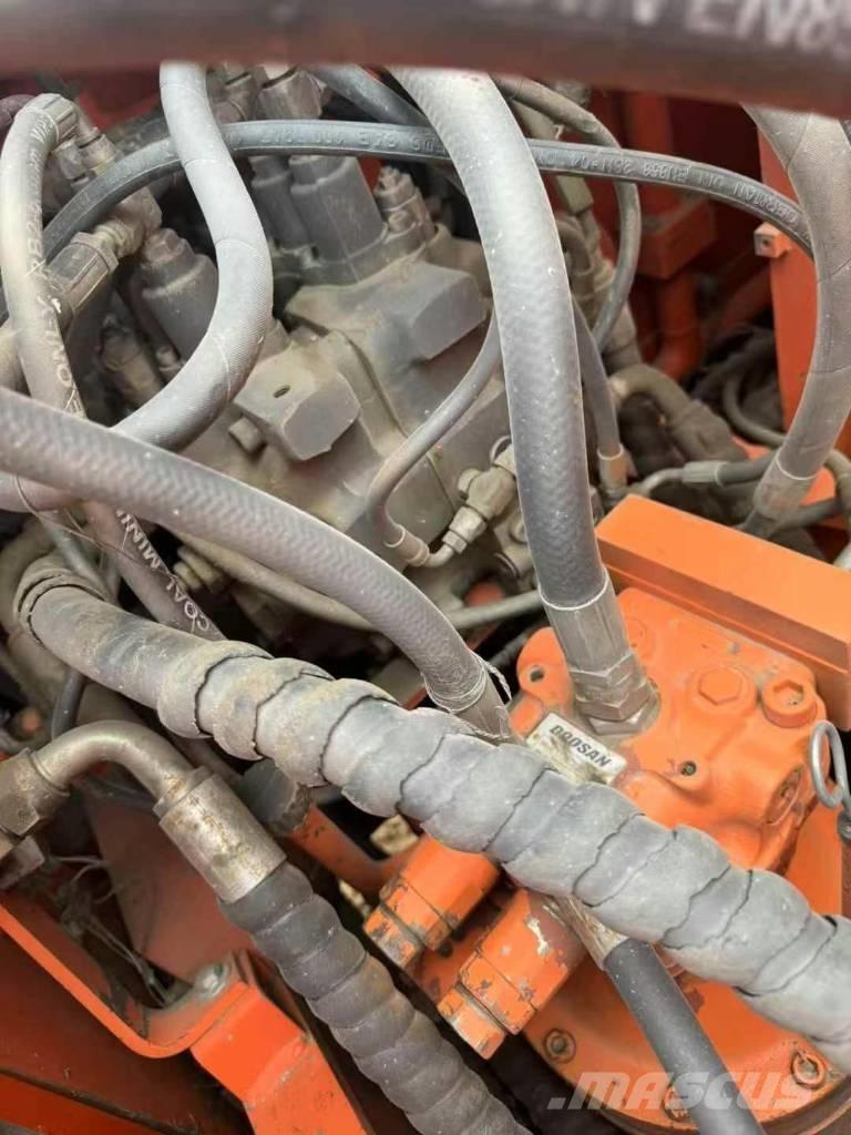 Doosan dx150 대형 굴삭기 29톤 이상