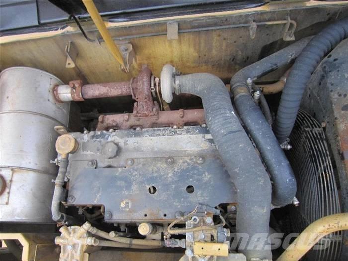 CAT 320 D 대형 굴삭기 29톤 이상