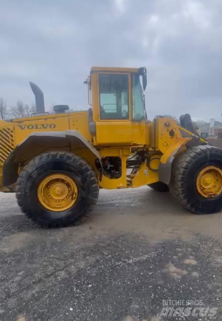 Volvo L 120 E  휠로우더