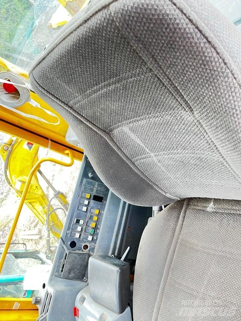 Volvo L 120 E  휠로우더