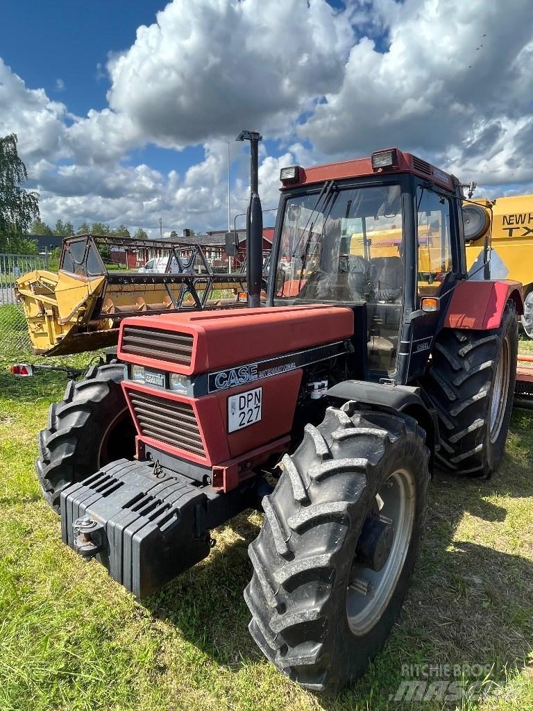 Case IH 1056 XL A 트랙터
