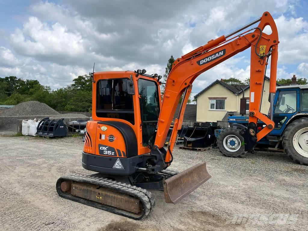Doosan DX35Z 소형 굴삭기 7톤 미만