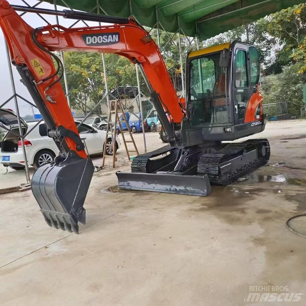Doosan DX 60-9 C 대형 굴삭기 29톤 이상