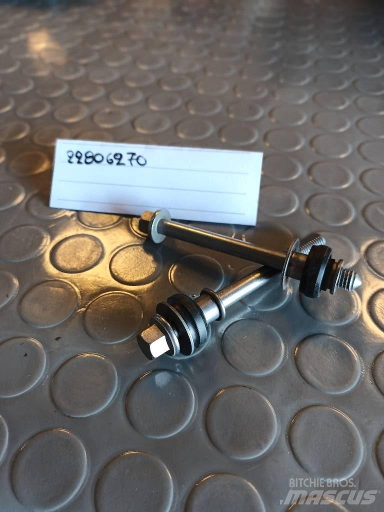 Volvo SCREW 22806270 운송 장비 - 기타